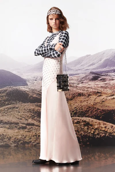 Look 12